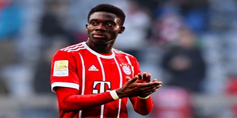Alphonso Davies Phân tích kỹ thuật và thể chất của Alphonso Davies
